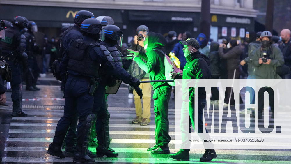 A demonstration against government policy wad held in Paris, France, on October 24, 2026. Protests follow last weekend s demonstrations, which were marked by violent clashes and widespread damage. (CTKxPhoto PavelxNemecek) CTKPhotoF202610240027201 CTKPhotoF202610240027201