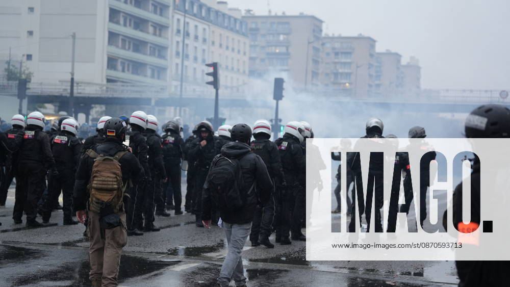 A demonstration against government policy wad held in Paris, France, on October 24, 2026. Protests follow last weekend s demonstrations, which were marked by violent clashes and widespread damage. (CTKxPhoto PavelxNemecek) CTKPhotoF202610240028601 CTKPhotoF202610240028601