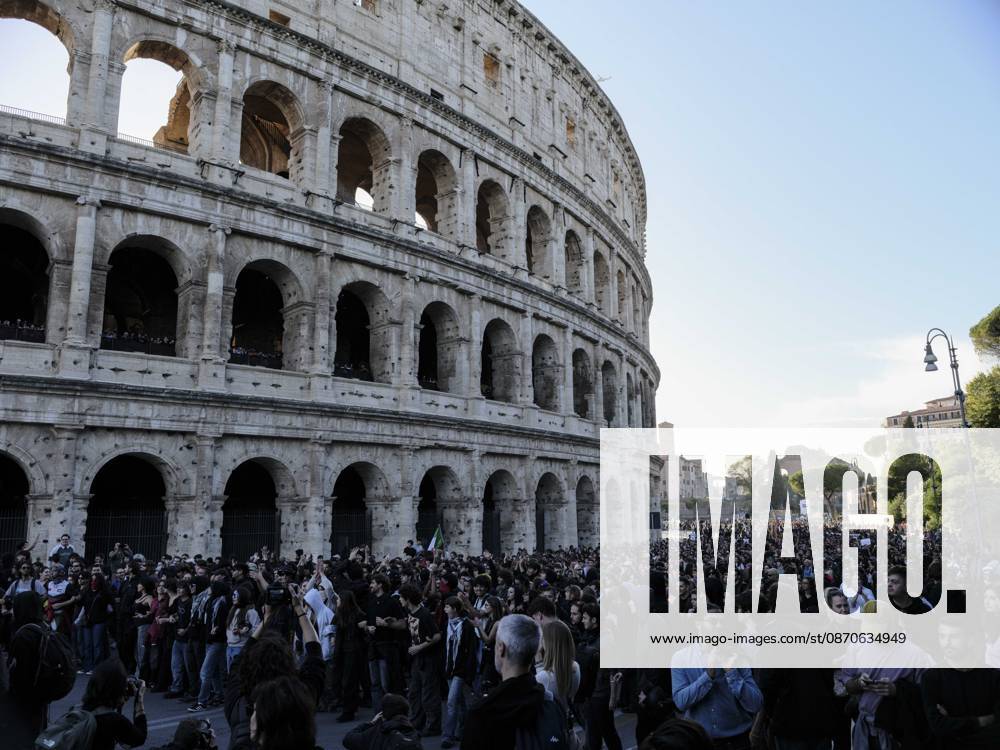 Rome Anti War Protest A crowd of demonstrators gathers outside the Colosseum during an anti-war protest in Rome, Italy on October 24, 2026. Demonstrators took part in an anti-war march under the slogan Keep Italy Out of the War . Protesters further voiced opposition to Italy s involvement in armed conflicts, military rearmament and government policies. Rome Lazio Italy