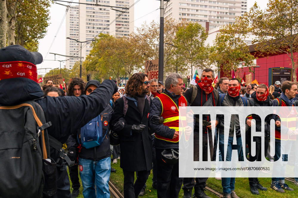 Yellow Vests Protest Act II - Paris Trade union members (CGT) carry flags and banners during a demonstration against the rising cost of living in Paris, France, on October 24, 2026. The march, from Porte d’Italie to Porte de Vincennes, brings together protesters calling for higher wages, stronger public services and measures addressing the demands of school and university students. Photo by Jules Bernard ABACAPRESS.COM Paris Île-de-France France