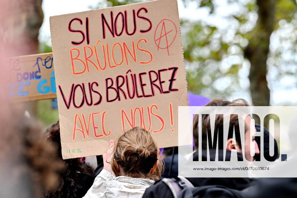 Yellow Vests Protest Act II - Paris Demonstration in favor of purchasing power, the protection of public services, and fiscal and social justice, as part of a nationwide call for mobilisation bringing together former members of the Yellow Vest movement, labor unions, high school and university students. in Paris on October 24, 2026. Photo by Karim Ait Adjedjou ABACAPRESS.COM Paris France