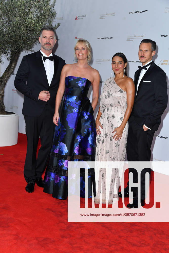 Simon Böer, Melanie Marschke und Amy Mussul und Johannes Hendrik Langer beim Leipziger Opernball 2026 in der Oper Leipzig am 24.10.2026