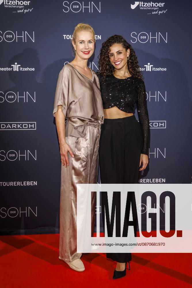 MMM DER SOHN- Schauspielerin Nadine Menz und Dorothea Schenck auf dem roten Teppich bei der Theater Premiere Der Sohn TOURERLEBEN Theater-Produktion im Theater Itzehoe am 24.10.2026 Schleswig-Holsten Deutschland