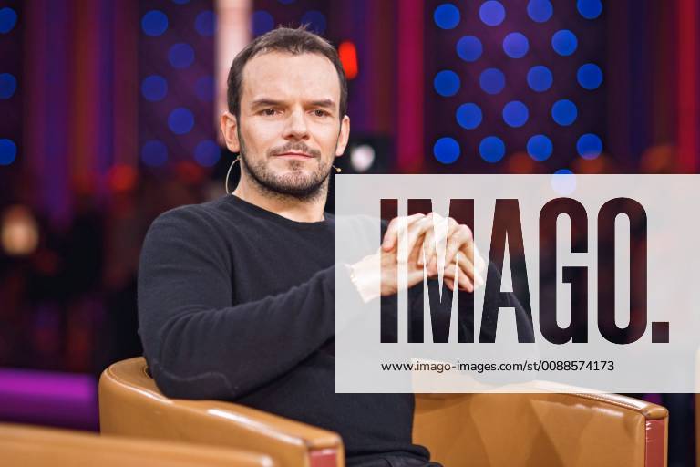 MDR - Riverboat. TV-Koch Steffen Henssler anläßlich der Aufzeichnung der MDR - Talkshow Riverboat am 18.01.2019 im Studio 3 der Mediacity Leipzig. 20190118SFL0021