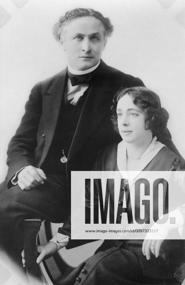 Harry and Beatrice Houdini in 1922 portrait. Harry and Beatrice Houdini in 1922 portrait. Harry and Beatrice Houdini in 1922 portrait. Harry and Beatrice Houdini in 1922 portrait. rary of Congress in 1993. st in 1959. Courtesy Everett Collection PUBLICATIONXNOTxINxCANxCHNxFRAxITAxJPNxNORxPOLxRUSxESPxUKxUSA