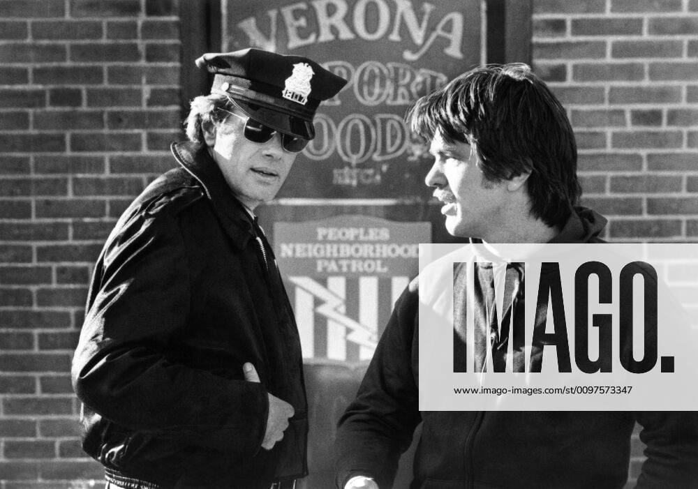 FIGHTING BACK, from left, Michael Sarrazin, Tom Skerritt, 1982, Ã‚Â©Paramount Pictures courtesy Everett Collection Â©Paramount Courtesy Everett Collection PUBLICATIONXNOTxINxCANxCHNxFRAxITAxJPNxNORxPOLxRUSxESPxUKxUSA