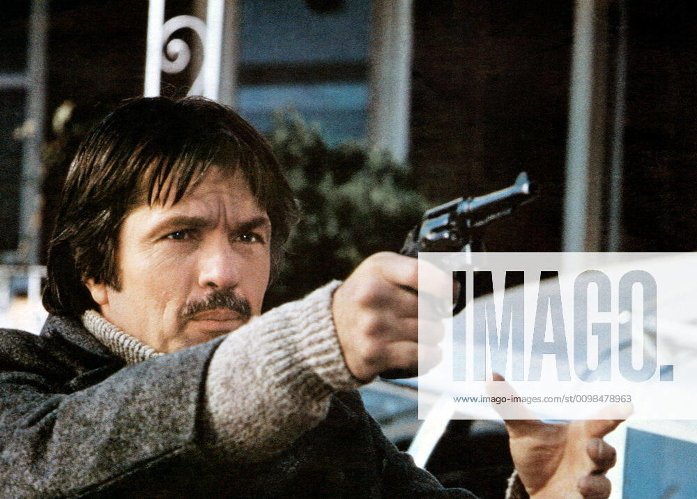 FIGHTING BACK, Tom Skerritt, 1982. Paramount Pictures courtesy Everett Collection Paramount Courtesy Everett Collection !ACHTUNG AUFNAHMEDATUM GESCHÄTZT! PUBLICATIONXNOTxINxCANxCHNxFRAxITAxJPNxNORxPOLxRUSxESPxUKxUSA