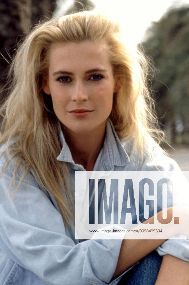 INDIANA JONES AND THE LAST CRUSADE, Alison Doody, 1989, (c)Paramount courtesy Everett Collection Paramount Courtesy Everett Collection !ACHTUNG AUFNAHMEDATUM GESCHÄTZT! PUBLICATIONXNOTxINxCANxCHNxFRAxITAxJPNxNORxPOLxRUSxESPxUKxUSA