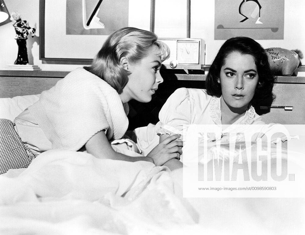 IMITATION OF LIFE, Sandra Dee, Susan Kohner, 1959 Courtesy Everett Collection !ACHTUNG AUFNAHMEDATUM GESCHÄTZT! PUBLICATIONXNOTxINxCANxCHNxFRAxITAxJPNxNORxPOLxRUSxESPxUKxUSA