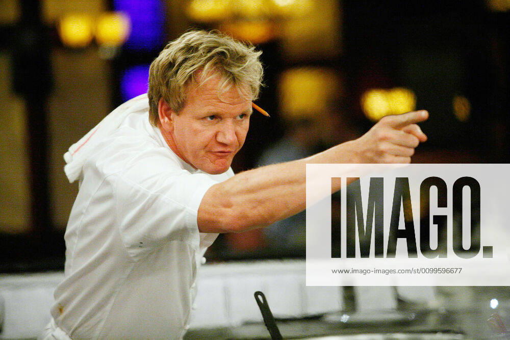 HELL S KITCHEN, Head Chef Gordon Ramsay, Day 8 , (Season 3, aired July 23, 2007), 2005-. photo: Greg Gayne TM and Copyright 20th Century Fox Film Corp. All rights reserved, Courtesy: Everett Collection 20thCentFox Courtesy Everett Collection !ACHTUNG AUFNAHMEDATUM GESCHÃ„TZT! PUBLICATIONXNOTxINxCANxCHNxFRAxITAxJPNxNORxPOLxRUSxESPxUKxUSA
