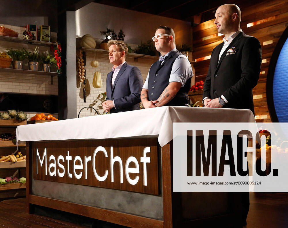 MASTER CHEF, l-r: Gordon Ramsay, Graham Elliot, Joe Bastianich (Season 5, Episode 4, aired June 16, 2014). ph: Greg Gayne TM and Copyright 20th Century Fox Film Corp. All rights reserved. courtesy Everett Collection 20thCentFox Courtesy Everett Collection !ACHTUNG AUFNAHMEDATUM GESCHÃ„TZT! PUBLICATIONXNOTxINxCANxCHNxFRAxITAxJPNxNORxPOLxRUSxESPxUKxUSA