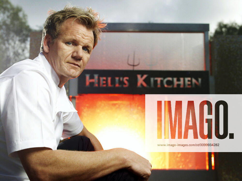 HELL S KITCHEN, Chef Gordon Ramsay, (Season 5), 2005-. photo: Patrick Ecclesine TM and Copyright 20th Century Fox Film Corp. All rights reserved, Courtesy: Everett Collection 20thCentFox Courtesy Everett Collection !ACHTUNG AUFNAHMEDATUM GESCHÃ„TZT! PUBLICATIONXNOTxINxCANxCHNxFRAxITAxJPNxNORxPOLxRUSxESPxUKxUSA