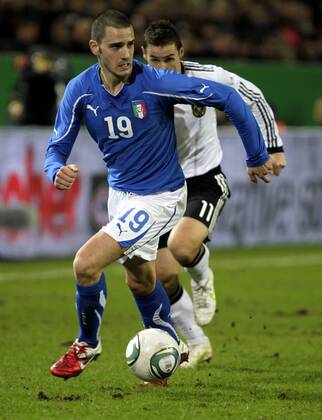Fußball-Nationalmannschaft Freundschaftsspiel Deutschland (weiß)-Italien (blau) 1-1 am 09.02.2011 im Signal-Iduna Park in Dortmund.Leonardo Bonucci (ITA).