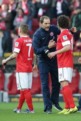 09.03.2013 Fussball Bundesliga FSV Mainz 05 - Bayer 04 Leverkusen Spieltag 25 Fussball Maenner Saison 2012 13 Thomas TUCHEL (Trainer FSV Mainz 05) Julian BAUMGARTLINGER (FSV Mainz 05 - 14) jubelt, freut sich, zeigt Emotionen