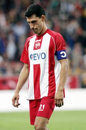 20.09.2005, Fussball, 2. Bundesliga, Eintracht Braunschweig - Offenbacher Kickers Ramazan Yildirim (OFC) geknickt nach der 0:2 Niederlage