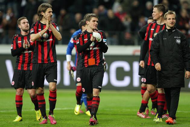 Die Spieler von Eintracht Frankfurt jubeln nach Spielende Fussball 1. Bundesliga, 27. Spieltag, Eintracht Frankfurt (F) - Borussia Mönchengladbach (MG) 1:0, am 26.03.2014 in Frankfurt Deutschland.