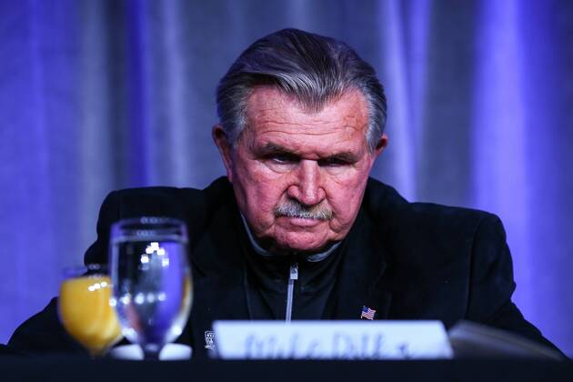 06 FEB 2016: NFL American Football Herren USA Hall of Fame Player Mike Ditka at the 2016 Bart Starr Award at the grand ballroom of the Hilton Union Square in San Francisco California. (Photo by Rich Graessle Icon Sportswire) NFL: FEB 06 Super Bowl 50 - Super Bowl Breakfast Icon02061656450 EDITORIAL USE ONLY