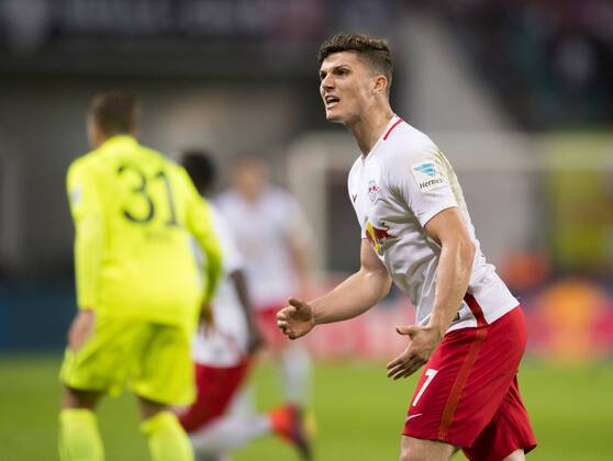 Fußball, 1. Bundesliga, Saison 2016 2017, 6. Spieltag, RB Leipzig - FC Augsburg, Freitag (30.09.2016), Red Bull Arena, Leipzig. Leipzigs Marcel Sabitzer. RM001