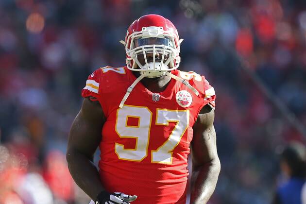KANSAS CITY, MO - DECEMBER 10: Kansas City Chiefs defensive end Allen Bailey (97) before an AFC West showdown between the Oakland Raiders and Kansas City Chiefs on December 10, 2017 at Arrowhead Stadium in Kansas City, MO. (Photo by Scott Winters Icon Sportswire) NFL American Football Herren USA DEC 10 Raiders at Chiefs Icon171210138 EDITORIAL USE ONLY