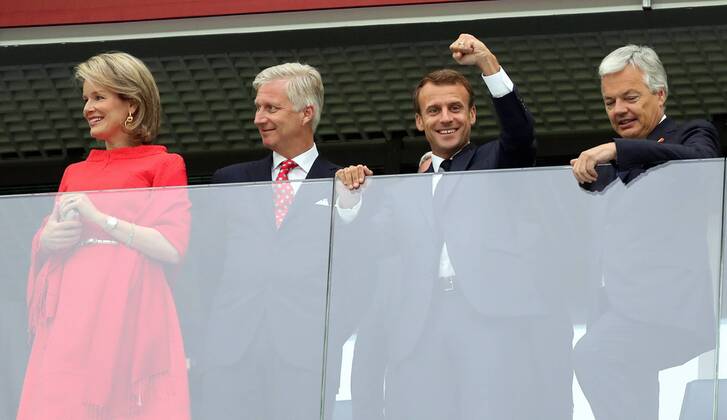Sport Bilder des Tages Queen Mathilde of Belgium, King Philippe - Filip of Belgium, French President Emmanuel Macron and Belgian Foreign Minister Didier Reynders pictured in the stands during the semi final match between the French national soccer team Les Bleus and Belgian national soccer team the Red Devils, in Saint-Petersburg, Russia, Tuesday 10 July 2018. BRUNOxFAHY x05381893x