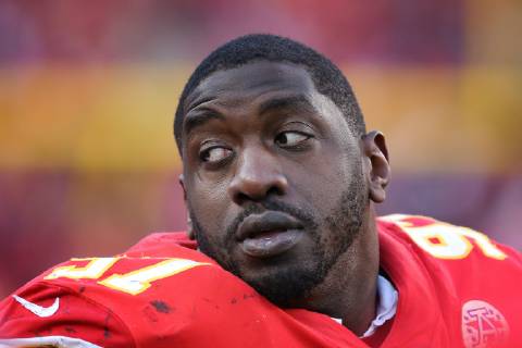 KANSAS CITY, MO - DECEMBER 09: Kansas City Chiefs defensive end Allen Bailey (97) in the fourth quarter of an NFL American Football Herren USA game between the Baltimore Ravens and Kansas City Chiefs on December 9, 2018 at Arrowhead Stadium in Kansas City, MO. (Photo by Scott Winters Icon Sportswire) NFL: DEC 09 Ravens at Chiefs Icon181209400 EDITORIAL USE ONLY