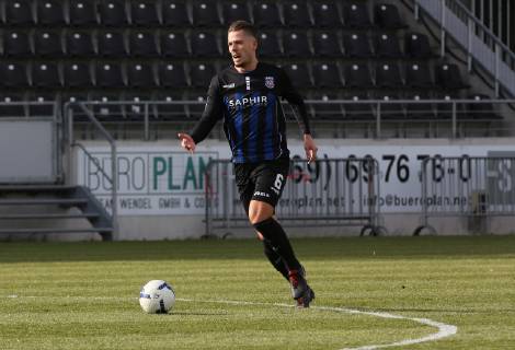 09.02.2019, xmgoodx Frankfurt am Main , PSD Bank Arena am Bornheimer Hang Regionalliga Süd Saison 2018 2019 Testspiel FSV Frankfurt gegen Viktoria Aschaffenburg Fabian Burdenski (6, FSV Frankfurt)