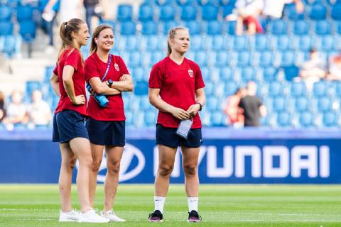 190627 Goalkeeper Cecilie Haustaker Fiskerstrand, Kristine Minde and goalkeeper Oda Maria Hove Bogstad of Norway ahead of the FIFA Women s World Cup match between Norway and England on June 27, 2019 in Le Havre. Photo: Fredrik Varfjell BILDBYRAN kod FV 150282 bbeng fotball fotboll football women dam kvinner norge norway England Frankrike France kvartfinale quarter-finals VM VM 2019 Verdensmesterskap FIFA Women s World Cup 2019 Copyright: FREDRIKxVARFJELL BB190627FV004