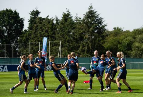 190628 Players of Sweden during a training session on June 28, 2019 in Fougeres. Photo: Simon Hastegard Bildbyran Kod SH 180090 bbeng fotboll football fotball soccer dam women kvinner frankrike france vm vm 2019 verdensmesterskap världsmästerskap fifa women s world cup 2019 world cup attondelsfinal knockout stage sverige sweden träning Copyright: SIMONxHASTEGARD BB190628SH028