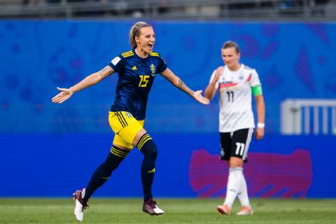 190629 Nathalie Björn of Sweden celebrates after the FIFA Women s World Cup quarter final between Germany and Sweden on June 29, 2019 in Rennes. Photo: Simon Hastegard Bildbyran Kod SH 180094 bbeng fotboll football fotball soccer dam women kvinner frankrike france vm vm 2019 verdensmesterskap världsmästerskap fifa women s world cup 2019 world cup kvartsfinal knockout stage sverige sweden germany tyskland jubel Copyright: SIMONxHASTEGARD BB190629SH174