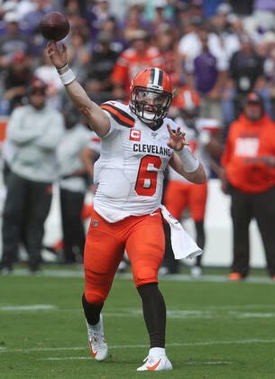 NFL, American Football Herren, USA 2019: Browns vs Ravens SEP 29, Cleveland Browns QB Baker Mayfield (6) in action during a game against the Baltimore Ravens at M&T Bank Stadium in Baltimore, Maryland on September 29, 2019. Photo Mike Buscher Cal Media Sipa USA(Credit Image: © Mike Buscher Cal Sport Media Sipa USA CSM Sipa USA) NO ARCHIVING, EDITORIAL USE ONLY, NO USE IN BOOKS WITHOUT CONSENT Baltimore MD United States Copyright: xCalxSportxMediax 20190930001423197619