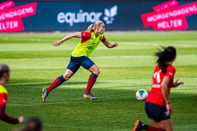 200920 Julie Blakstad of the Norwegian women?s national football team during a training session on September 20, 2020 in Oslo. Photo: Marius Simensen BILDBYRAN Cop 238 bbeng dam em-kval em-kvalifisering kvinner em-kvalik football fotball fotboll norge norway soccer training trening träning UEFA EURO, EM, Europameisterschaft,Fussball Qualifier, EM, Europameisterschaft Copyright: MARIUSxSIMENSEN BB200920BB158