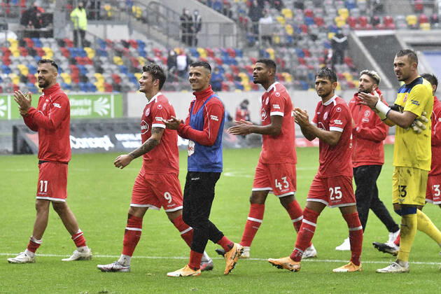 Schlussjubel Schlußjubel Emotion Freude der Mannschaft von Duesseldorf 26.09.2020 Fussball, 2. Bundesliga, Fortuna Duesseldorf vs. FC Wuerzburger Kickers, Merkur Spiel-Arena, Duesseldorf, DFB DFL REGULATIONS PROHIBIT ANY USE OF PHOTOGRAPHS AS IMAGE SEQUENCES AND OR QUASI-VIDEO