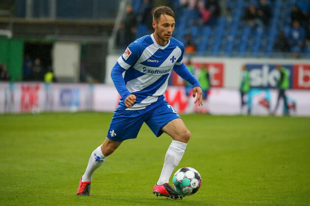 26.09.2020 xjjx Fussball 2.Bundesliga SV Darmstadt 98 - SSV Jahn Regensburg emonline v.l., Matthias Bader (SV Darmstadt 98) (DFL DFB REGULATIONS PROHIBIT ANY USE OF PHOTOGRAPHS as IMAGE SEQUENCES and or QUASI-VIDEO) Copyright: JoaquimxFerreira