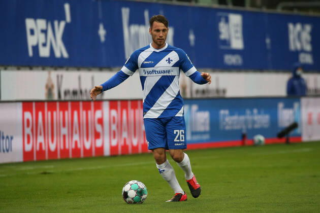 26.09.2020 xjjx Fussball 2.Bundesliga SV Darmstadt 98 - SSV Jahn Regensburg emonline v.l., Matthias Bader (SV Darmstadt 98), FREISTELLER (DFL DFB REGULATIONS PROHIBIT ANY USE OF PHOTOGRAPHS as IMAGE SEQUENCES and or QUASI-VIDEO) Copyright: JoaquimxFerreira