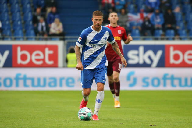 26.09.2020 xjjx Fussball 2.Bundesliga SV Darmstadt 98 - SSV Jahn Regensburg emonline v.l., Tobias Kempe (SV Darmstadt 98), FREISTELLER (DFL DFB REGULATIONS PROHIBIT ANY USE OF PHOTOGRAPHS as IMAGE SEQUENCES and or QUASI-VIDEO) Copyright: JoaquimxFerreira