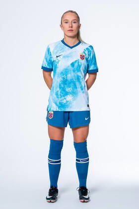 201022 Thea Bjelde of the Norwegian women?s national football team poses for a portrait on October 22, 2020 in Oslo. Photo: Vegard Wivestad Grott BILDBYRAN kod VG VG0061 bbeng fotball fotboll football norge norway a kvinner portrett porträtt portraits dam Copyright: VEGARDxWIVESTADxGRoTT BB201022VG003