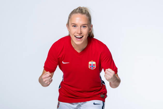 201022 Thea Bjelde of the Norwegian women?s national football team poses for a portrait on October 22, 2020 in Oslo. Photo: Vegard Wivestad Grott BILDBYRAN kod VG VG0061 bbeng fotball fotboll football norge norway a kvinner portrett porträtt portraits dam Copyright: VEGARDxWIVESTADxGRoTT BB201022VG012