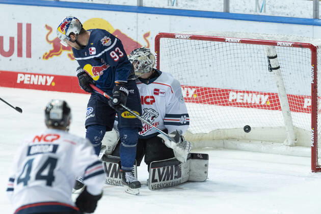MAXIMILIAN KASTNER EHC Red Bull München, EHC RedBull Muenchen vs. Nuernberg IceTigers, Olympia Eisstadion, Muenchen. 28.12.2020 Â
