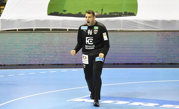 Handball, Herren, Saison 2020 2021, 1. Bundesliga (15. Spieltag), Füchse Berlin - FRISCH AUF! Göppingen, Torhüter Dejan Milosavljev (Füchse Berlin), 16.05. 2021, Copyright: xSebastianxRäppoldx xMatthiasxKox