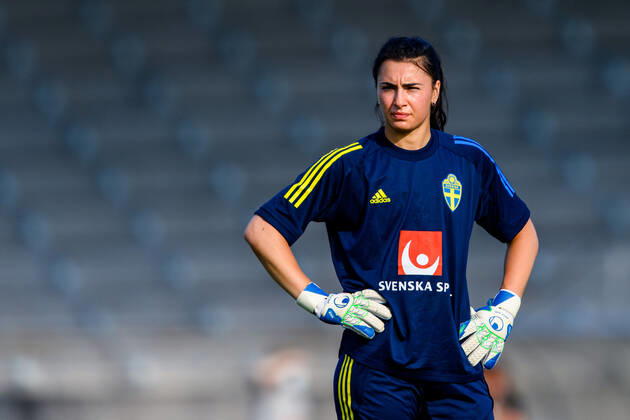 210607 Goalkeeper Zecira Musovic of the Swedish women s national football team during a training session on June 7, 2021 in Kalmar. Photo: Ludvig Thunman BILDBYRAN kod LT LT0176 fotboll football soccer fotball träning presskonferens training practice press conference, PK, Pressekonferenz sverige sweden dam bbeng Copyright: LUDVIGxTHUNMAN BB210607LT016