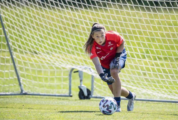 210608 Goalkeeper Cecilie Haustaker Fiskerstrand of the Norwegian women?s national football team during a training session on June 8, 2021 in Borgholm. Photo: Suvad Mrkonjic BILDBYRAN COP 170 SM0076 fotboll football soccer fotball träning practice training norge norway dam bbeng Copyright: SUVADxMRKONJIC BB210608SM060
