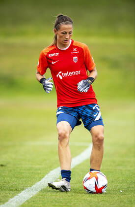 210609 Goalkeeper Cecilie Haustaker Fiskerstrand of the Norwegian women?s national football team during a training session on June 9, 2021 in Borgholm. Photo: Suvad Mrkonjic BILDBYRAN COP 170 SM0077 fotboll football soccer fotball träning practice training norge norway dam bbeng Copyright: SUVADxMRKONJIC BB210609SM025