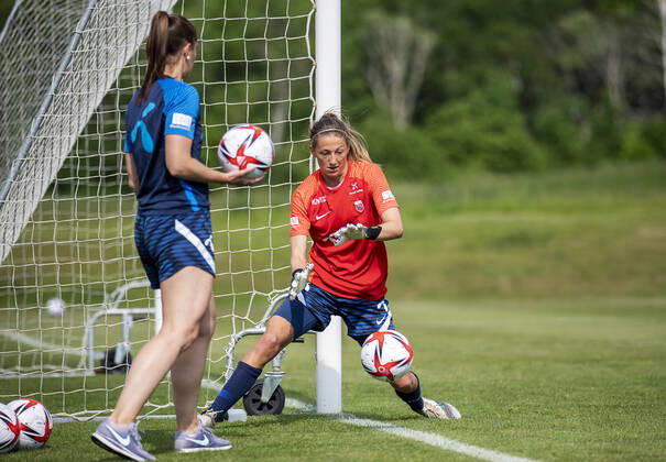 210609 Goalkeeper Cecilie Haustaker Fiskerstrand of the Norwegian women?s national football team during a training session on June 9, 2021 in Borgholm. Photo: Suvad Mrkonjic BILDBYRAN COP 170 SM0077 fotboll football soccer fotball träning practice training norge norway dam bbeng Copyright: SUVADxMRKONJIC BB210609SM036
