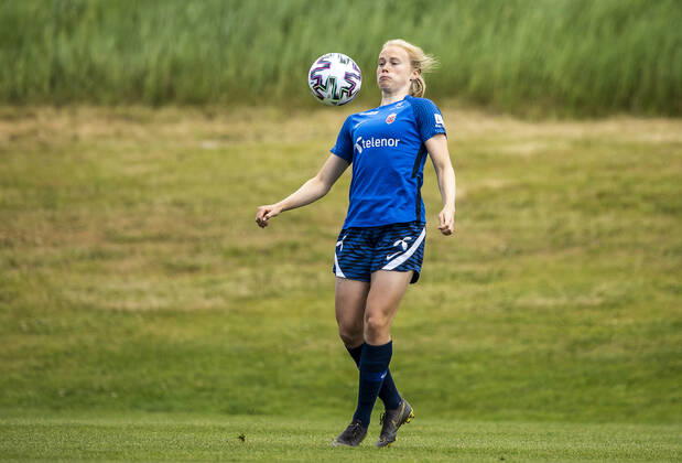210612 Julie Blakstad of the Norwegian women?s national football team during a training session on June 12, 2021 in Borgholm. Photo: Suvad Mrkonjic BILDBYRAN COP 170 SM0078 fotboll football soccer fotball träning practice training norge norway dam bbeng Copyright: SUVADxMRKONJIC BB210612SM055