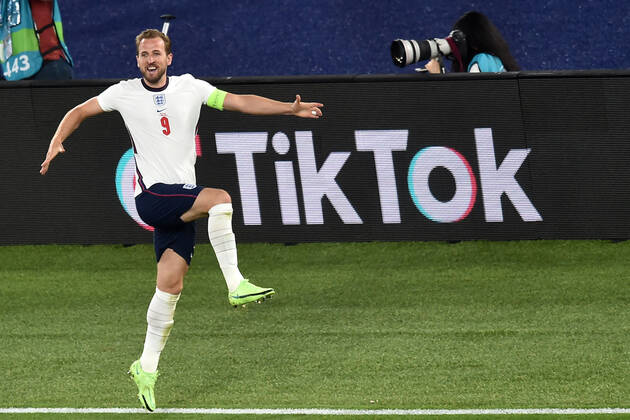 Harry Kane of England celebrates after scoring the goal of 0-3 during the UEFA EURO, EM, Europameisterschaft,Fussball 2020 round of 8 football match between Ukraine and England at stadio Olimpico in Roma, July 3rd, 2021. Photo Antonietta Baldassarre Insidefoto antoniettaxbaldassarre