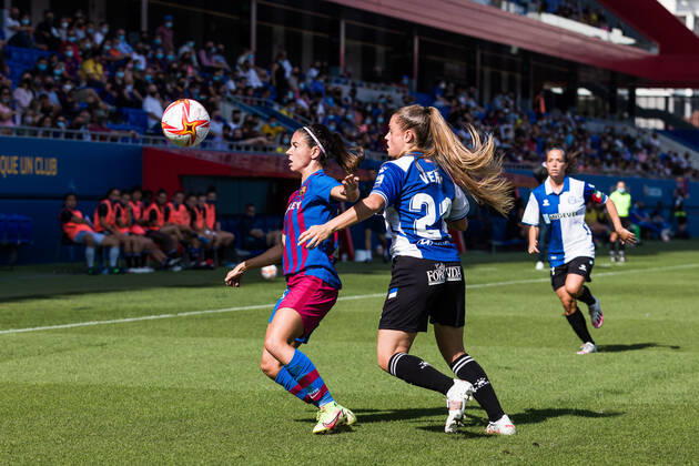 October 2, 2021, Sant Joan Despi, Barcelona, Spain: Aitana Bonmati of FC Barcelona, Barca Femeni in action against Vera Martinez of Deportivo Alaves Femenino during the Liga Iberdrola match between FC Barcelona Femeni and Deportivo Alaves Femenino at Johan Cruyff Stadium on October 02, 2021 in Sant Joan Despi, Barcelona, Spain. Sant Joan Despi Spain - ZUMAa181 20211002_zaa_a181_008 Copyright: xJavierxBorregox