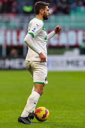 Domenico Berardi of US Sassuolo in action during the Serie A 2021 22 football match between AC Milan and US Sassuolo at Giuseppe Meazza Stadium, Milan, Italy on November 28, 2021 - Milan Stadio San Siro Milan Italy Copyright: xEPhotopressx SP24-164-052