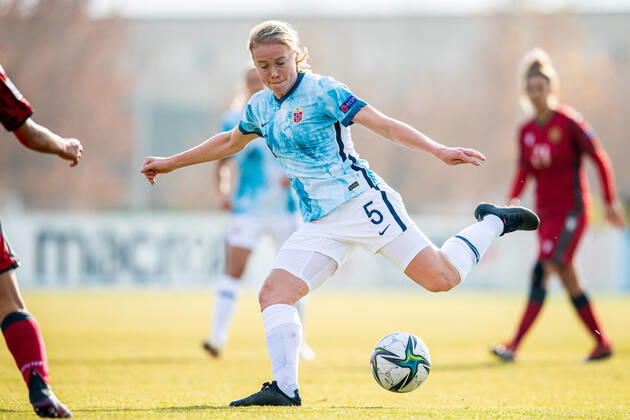 211201 Julie Blakstad of Norway during the FIFA Women s World Cup Qualifier football match between Armenia and Norway on December 1, 2021 in Yerevan. Photo: Vegard Grott BILDBYRAN kod VG VG0209 bbeng fotball soccer football fotboll FIFA World Cup, WM, Weltmeisterschaft, Fussball qualifiers vm-kvalifisering kvinner vm kvalik landskamp dam norge norway armenia jerevan arena Copyright: VEGARDxGRoTT BB211201VG046