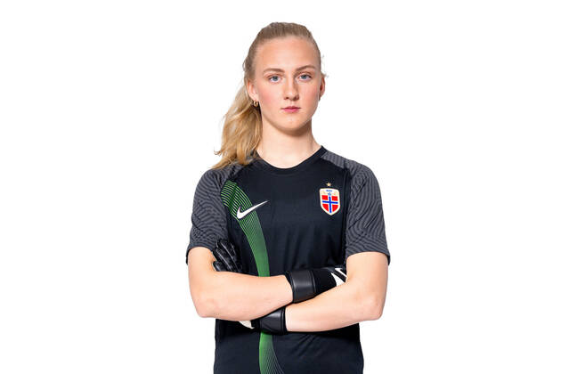 220407 Goalkeeper Sunniva Skoglund of the Norwegian women?s national football team poses for a portrait on April 4, 2022 in Oslo. Photo: Vegard Grott BILDBYRAN kod VG VG0262 bbeng fotball fotboll football norge norway a kvinner portrett porträtt portraits dam Copyright: VEGARDxGRoTT BB220407VG191
