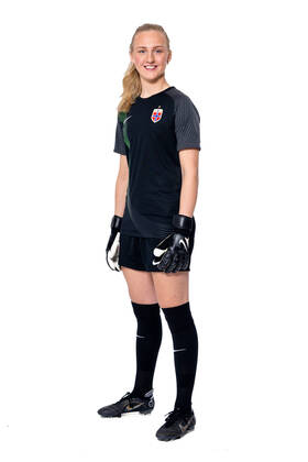 220407 Goalkeeper Sunniva Skoglund of the Norwegian women?s national football team poses for a portrait on April 4, 2022 in Oslo. Photo: Vegard Grott BILDBYRAN kod VG VG0262 bbeng fotball fotboll football norge norway a kvinner portrett porträtt portraits dam Copyright: VEGARDxGRoTT BB220407VG195